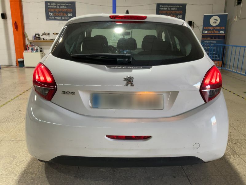 Peugeot 208 1.6 Blue-HDi Active — zdjęcie 5