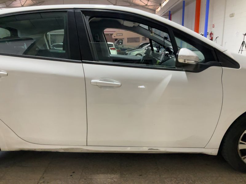 Peugeot 208 1.6 Blue-HDi Active — zdjęcie 7