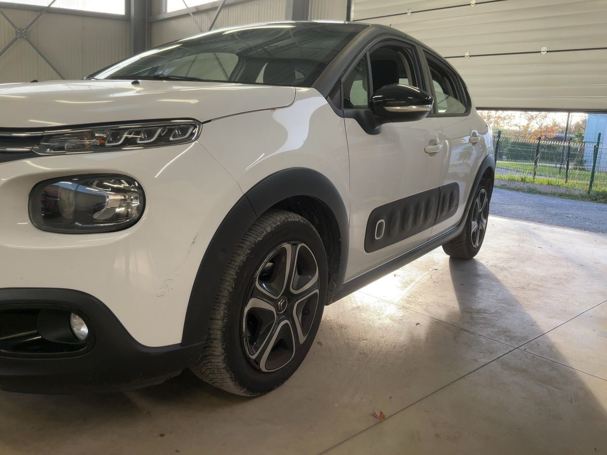 Citroen C3 1.2 e-THP Shine Business