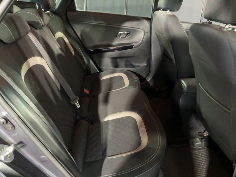 Kia cee'd 1.6 CRDi GT Line — zdjęcie 14
