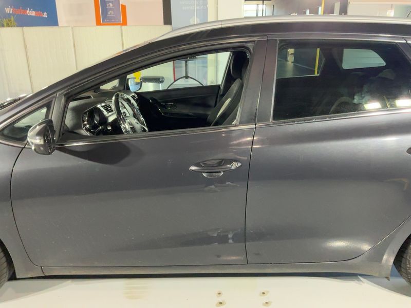 Kia cee'd 1.6 CRDi GT Line — zdjęcie 4