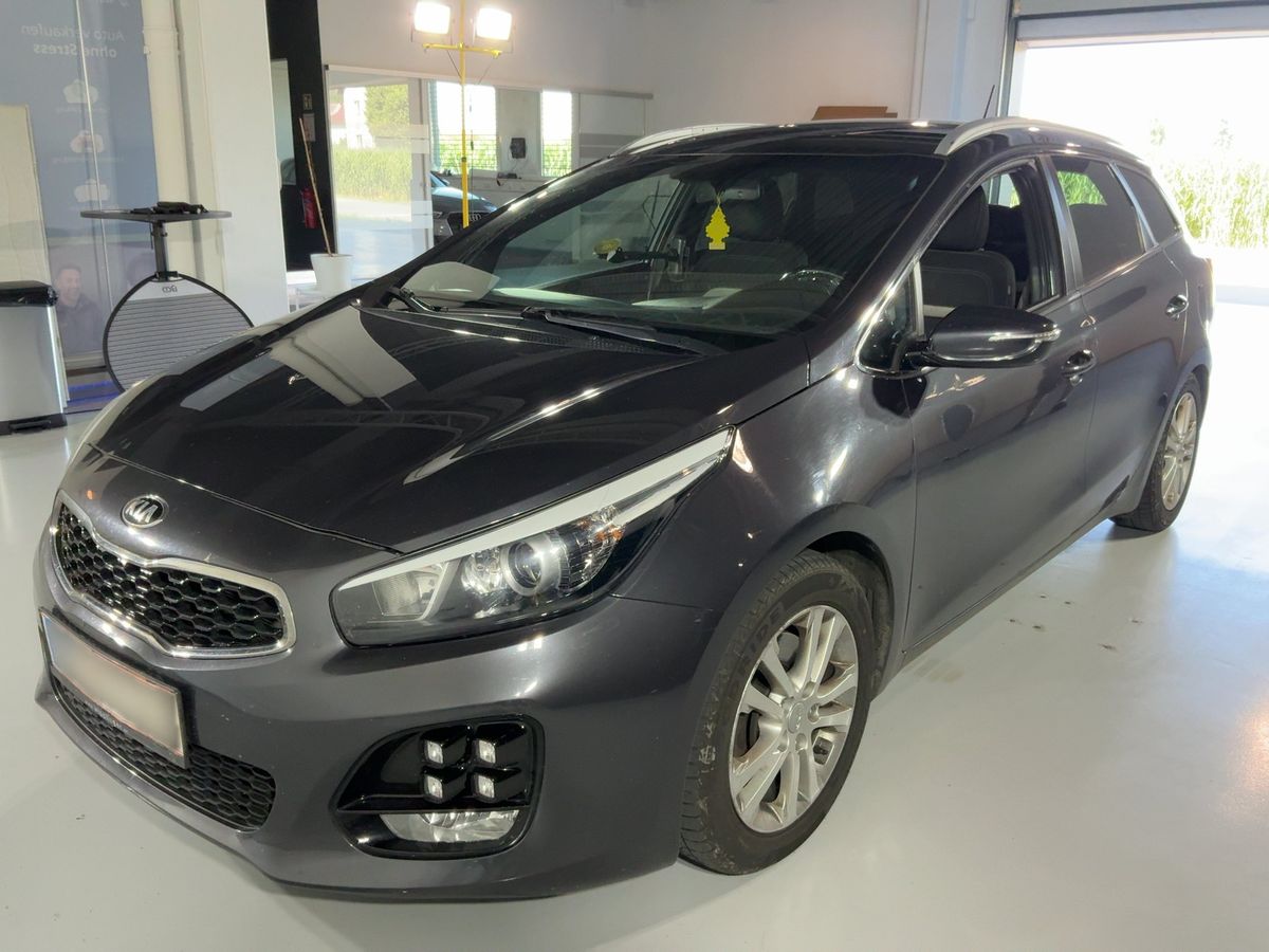 Kia cee'd 2015 — photo 1