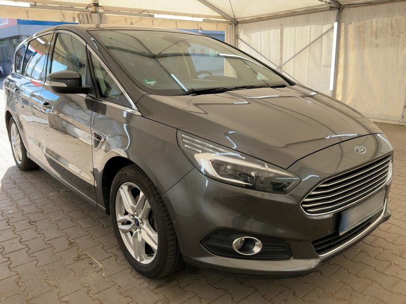 Ford S-Max 1.5 EcoBoost Titanium — zdjęcie 8