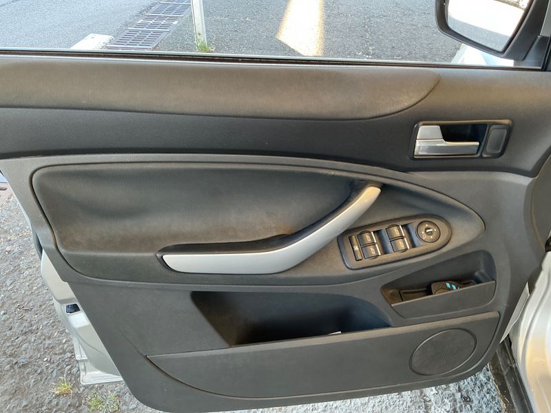 Ford Kuga 2.0 TDCi Trend 2011 – снимка 29