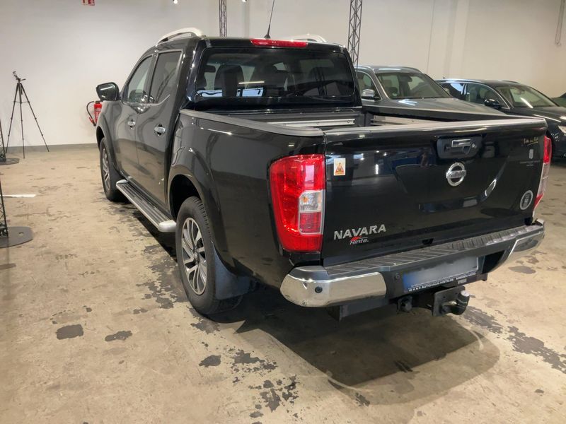 Nissan Navara Pick-up 2.5 dCi Double Cab LE 4x4 — zdjęcie 3