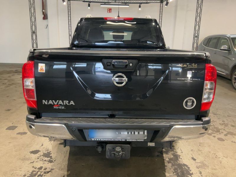 Nissan Navara Pick-up 2.5 dCi Double Cab LE 4x4 — zdjęcie 5
