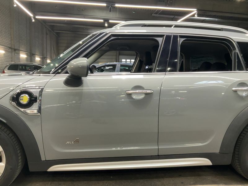 MINI Countryman Cooper S E Hybrid ALL4 — zdjęcie 4