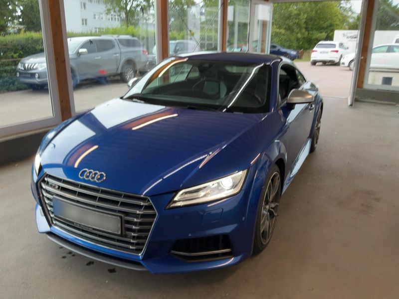 Audi TTS 2.0 TFSI quattro Coupe