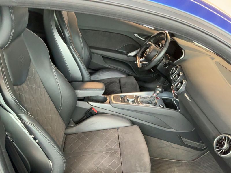 Audi TTS 2.0 TFSI quattro Coupe — zdjęcie 11