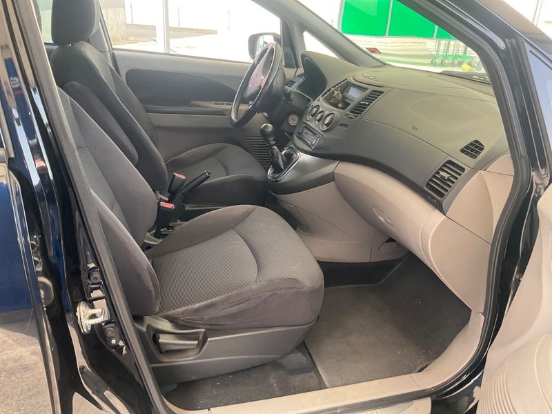 Mitsubishi Grandis 2.0 DI-D Inform — zdjęcie 3