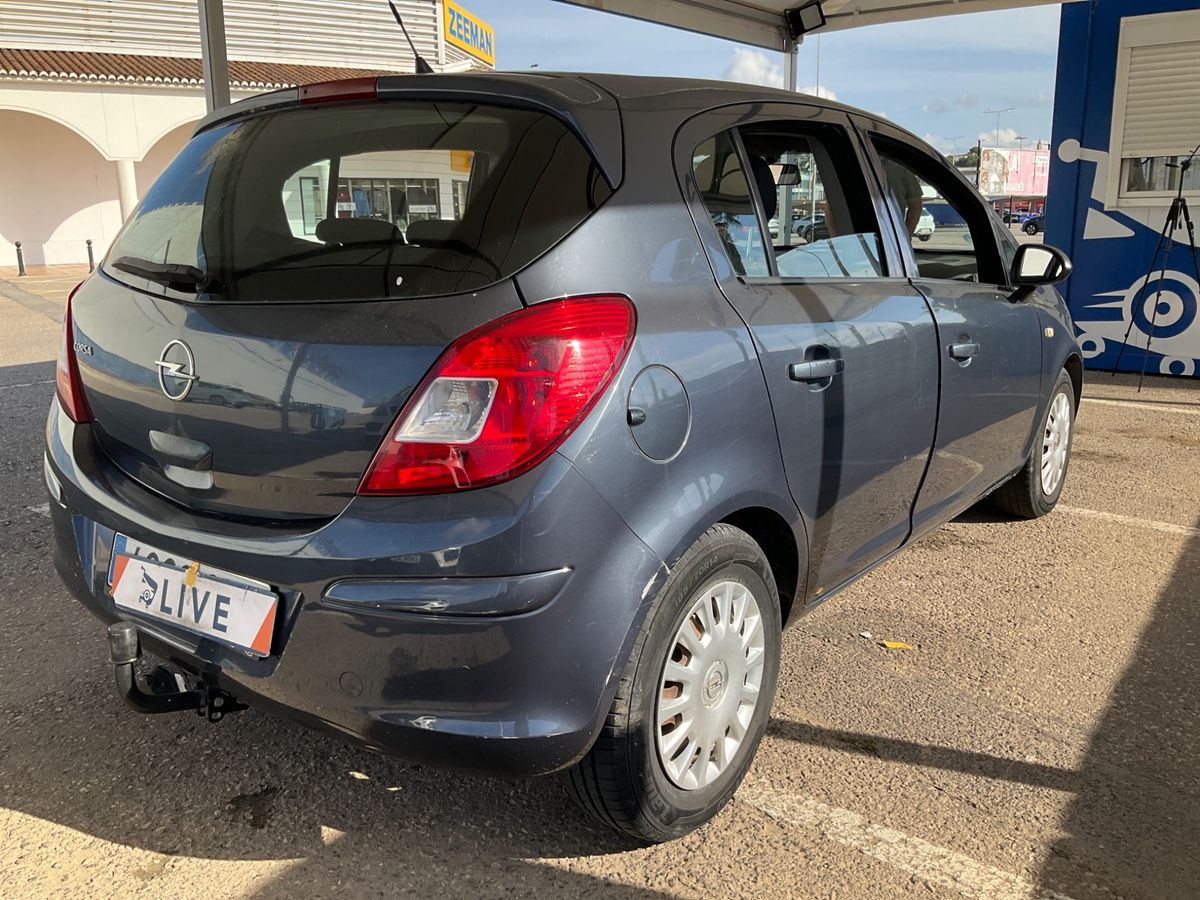 Opel Corsa 1.2 Basis