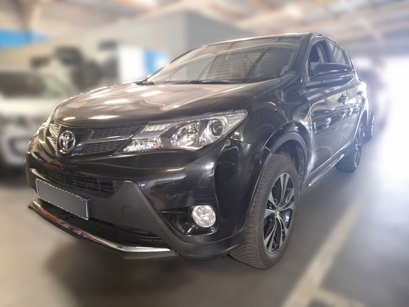 Toyota RAV 4 2.0 D-4D Life — zdjęcie 1