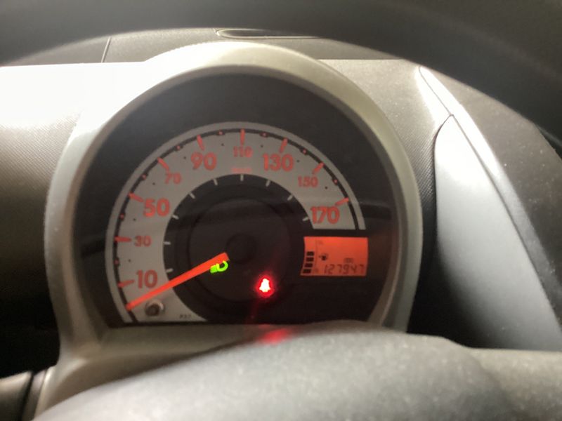 Toyota Aygo 1.0 City — zdjęcie 4