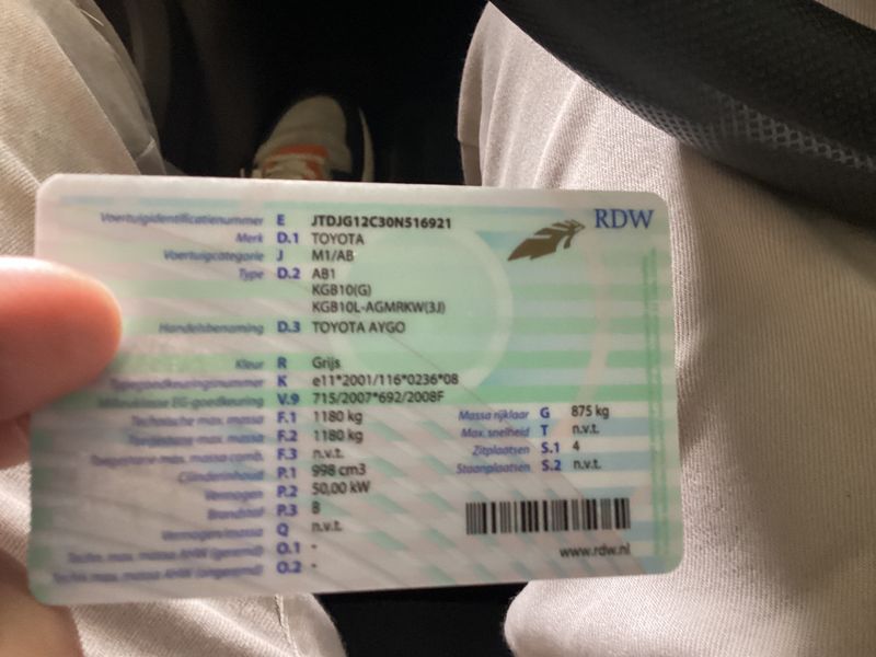 Toyota Aygo 1.0 City — zdjęcie 5