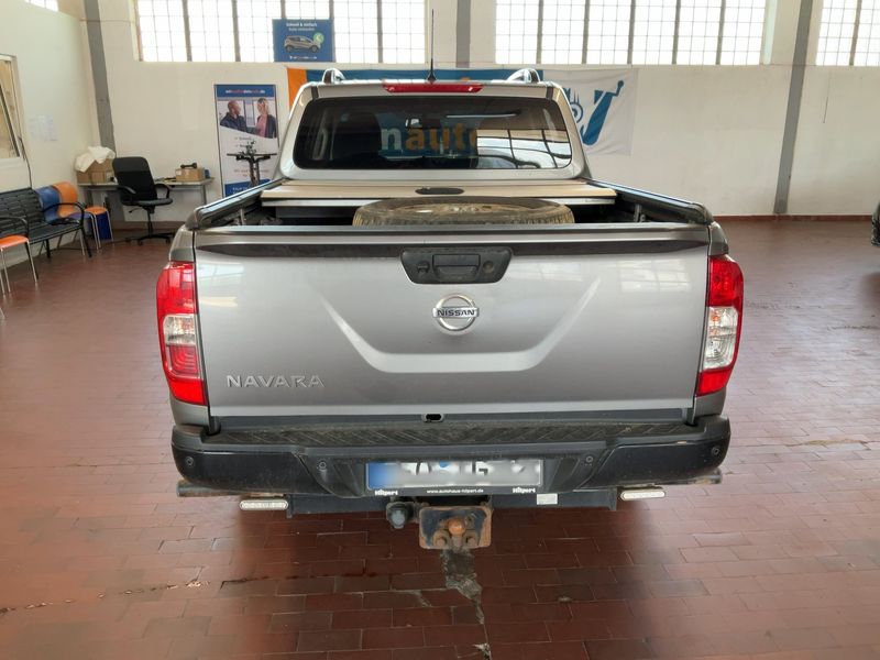 Nissan Navara NP-300 2.3 dCi N-Guard Double Cab 4x4 — zdjęcie 5