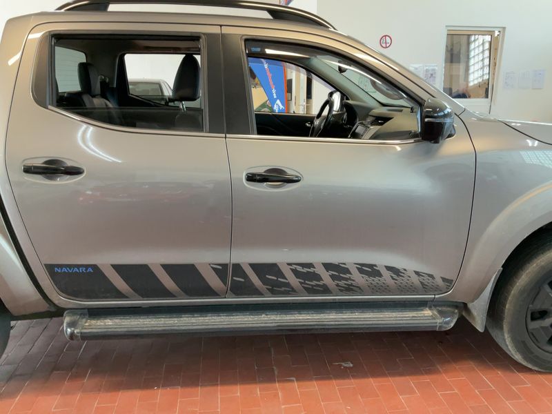Nissan Navara NP-300 2.3 dCi N-Guard Double Cab 4x4 — zdjęcie 7