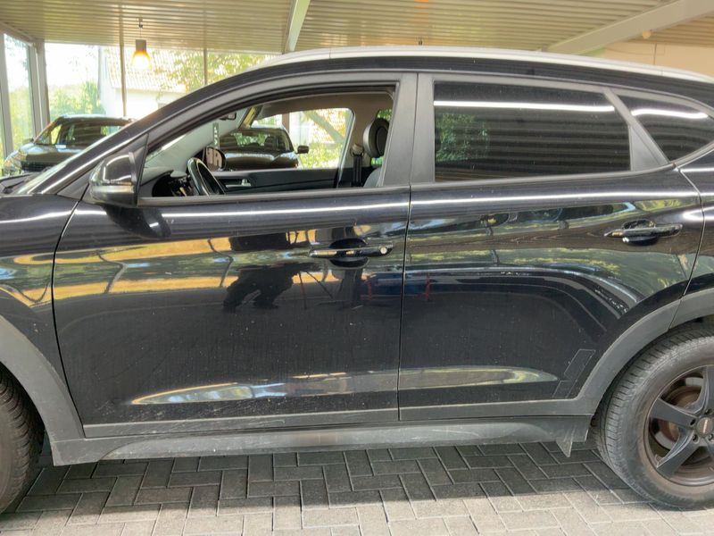 Hyundai Tucson 1.6 TGDI Premium 2WD — zdjęcie 4