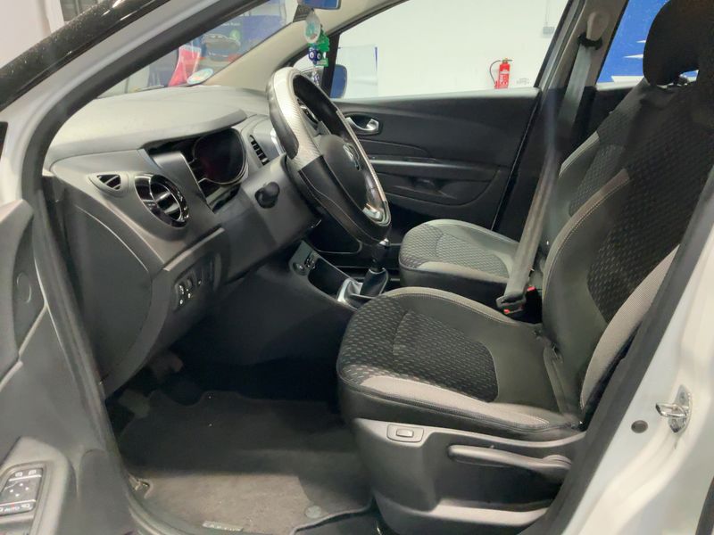 Renault Captur 0.9 TCe Intens — zdjęcie 11