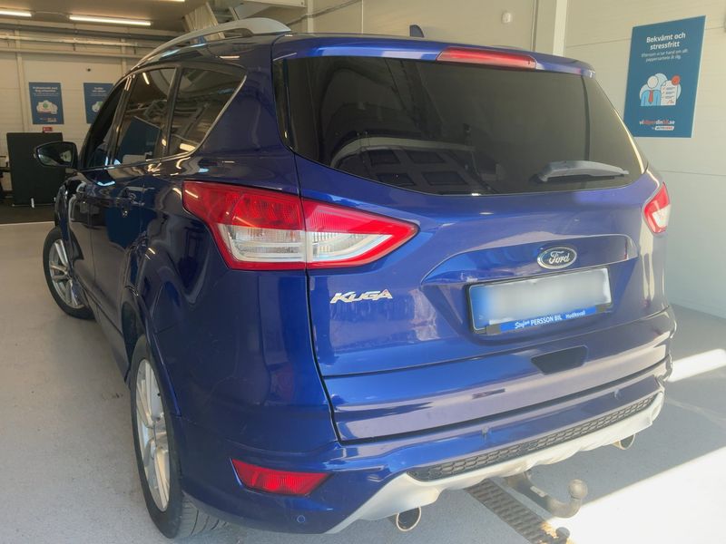Ford Kuga 2.0 TDCi Individual — zdjęcie 3