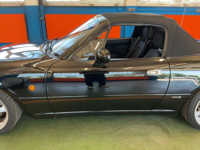 Mazda MX-5 1.8 Roadster — zdjęcie 4