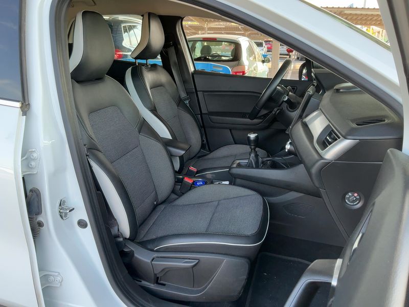 Renault Captur 1.0 TCe LPG Intens — zdjęcie 11