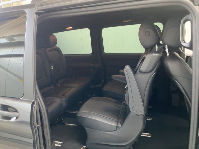 Mercedes-Benz V-Klasse V 250 d 4MATIC lang — zdjęcie 14