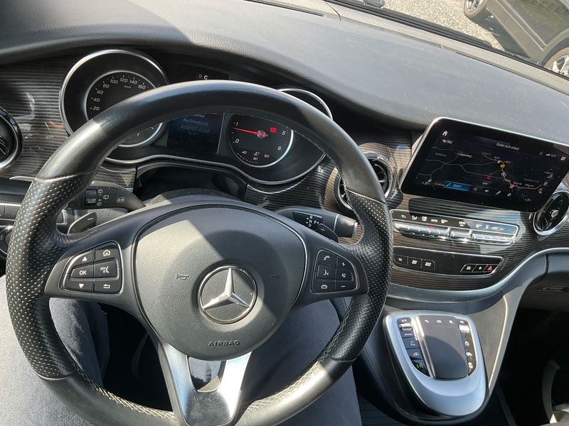 Mercedes-Benz V-Klasse V 250 d 4MATIC lang — zdjęcie 12