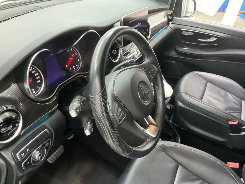 Mercedes-Benz V-Klasse V 250 d 4MATIC lang 2021 – снимка 26