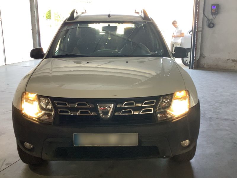 Dacia Duster 1.5 dCi Ambiance 4x4 2016 – снимка 14