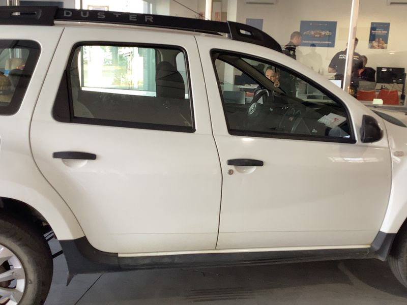 Dacia Duster 1.5 dCi Ambiance 4x4 2016 – снимка 10