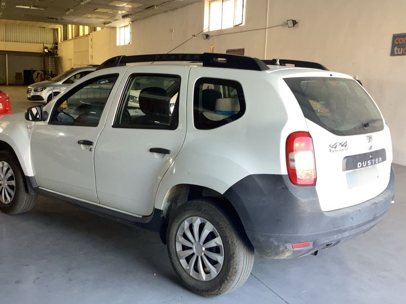 Dacia Duster 1.5 dCi Ambiance 4x4 2016 – снимка 6