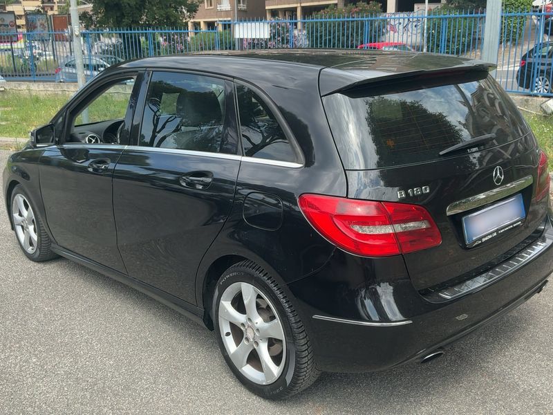 Mercedes-Benz B-Klasse B 180 CDI Premium — zdjęcie 3