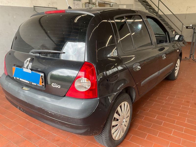 Renault Clio 1.2 Collection 2015 – снимка 2