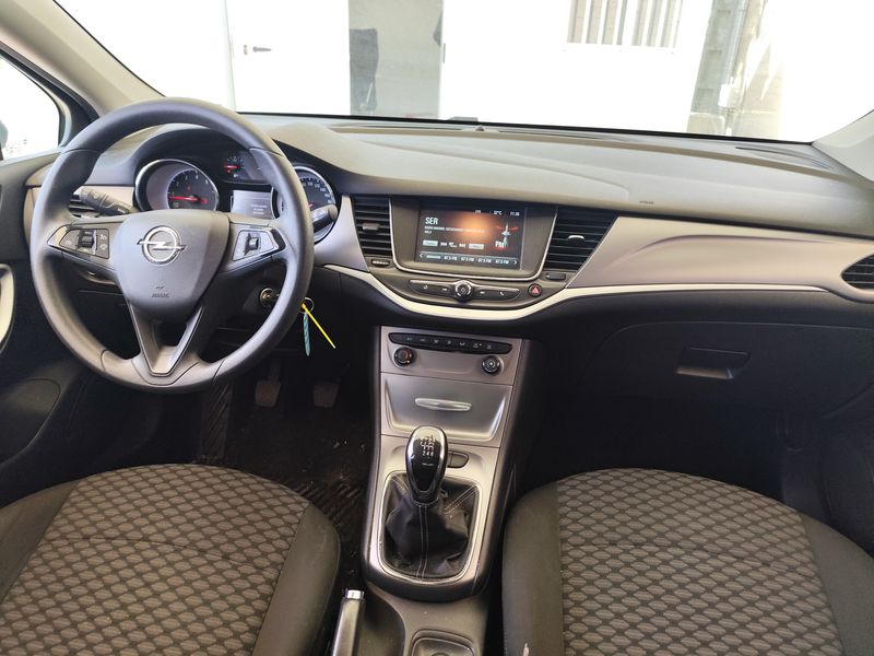 Opel Astra 1.4 SIDI Turbo Selective — zdjęcie 11
