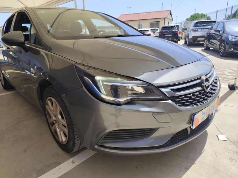 Opel Astra 1.4 SIDI Turbo Selective — zdjęcie 6