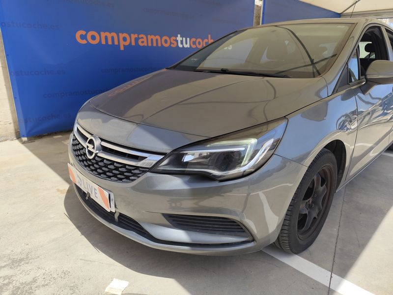 Opel Astra 1.4 SIDI Turbo Selective — zdjęcie 2