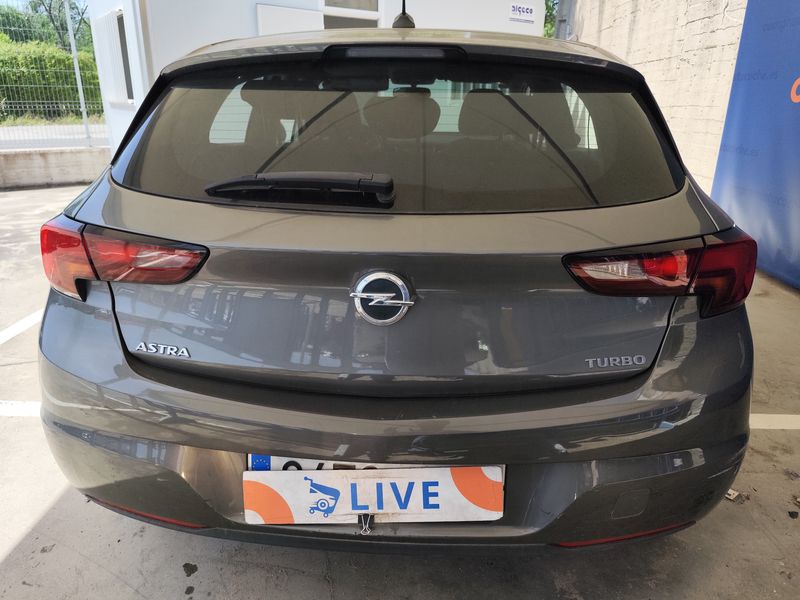 Opel Astra 1.4 SIDI Turbo Selective — zdjęcie 4