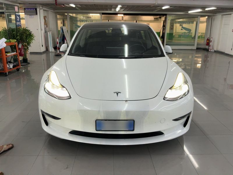 Tesla Model 3 Long Range Dual AWD AWD — zdjęcie 9