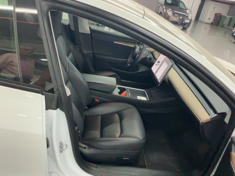 Tesla Model 3 Long Range Dual AWD AWD — zdjęcie 11