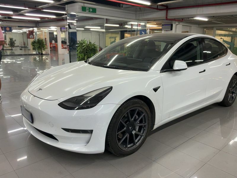 Tesla Model 3 Long Range Dual AWD AWD — zdjęcie 2