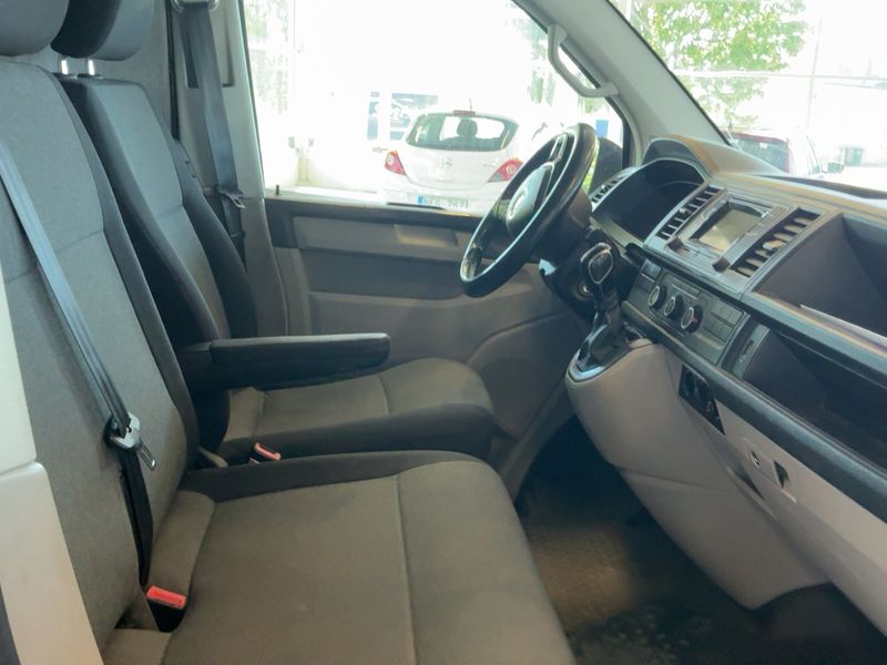 Volkswagen T6 Transporter 2.0 TDI Kasten 4Motion — zdjęcie 11