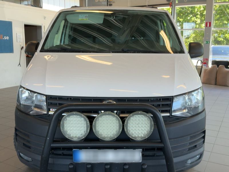 Volkswagen T6 Transporter 2.0 TDI Kasten 4Motion — zdjęcie 9