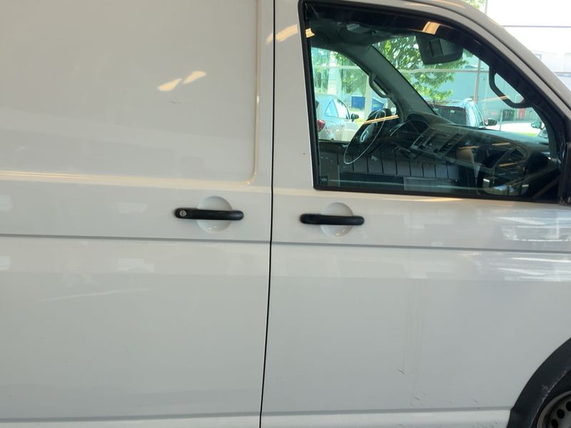 Volkswagen T6 Transporter 2.0 TDI Kasten 4Motion — zdjęcie 7