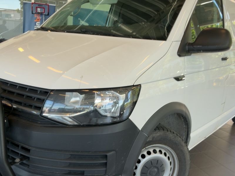 Volkswagen T6 Transporter 2.0 TDI Kasten 4Motion — zdjęcie 2