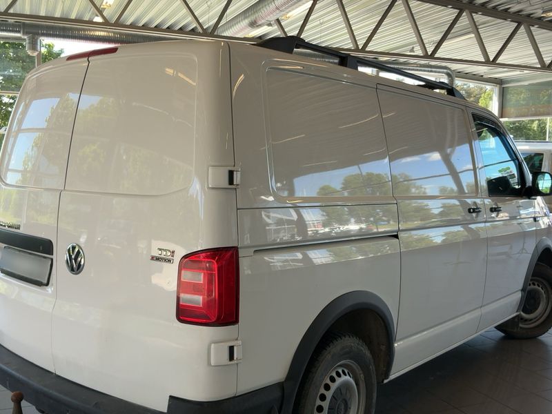 Volkswagen T6 Transporter 2.0 TDI Kasten 4Motion — zdjęcie 6