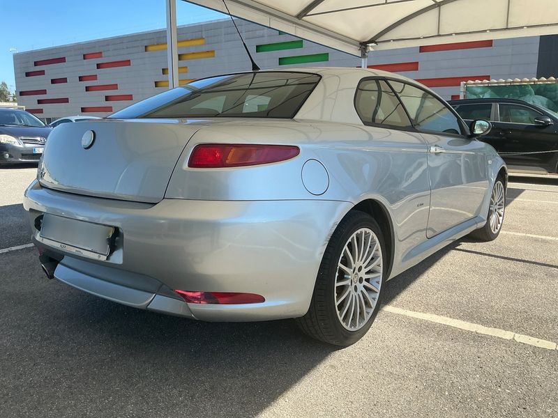 Alfa Romeo Alfa GT 1.9 JTD M-Jet Selective — zdjęcie 6