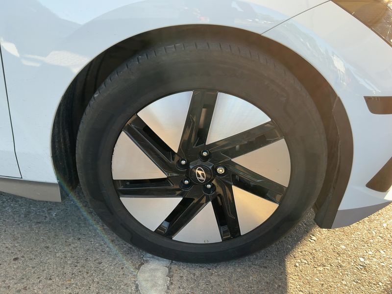 Hyundai IONIQ 6 electric drive 168 kW Techniq 2023 – снимка 11