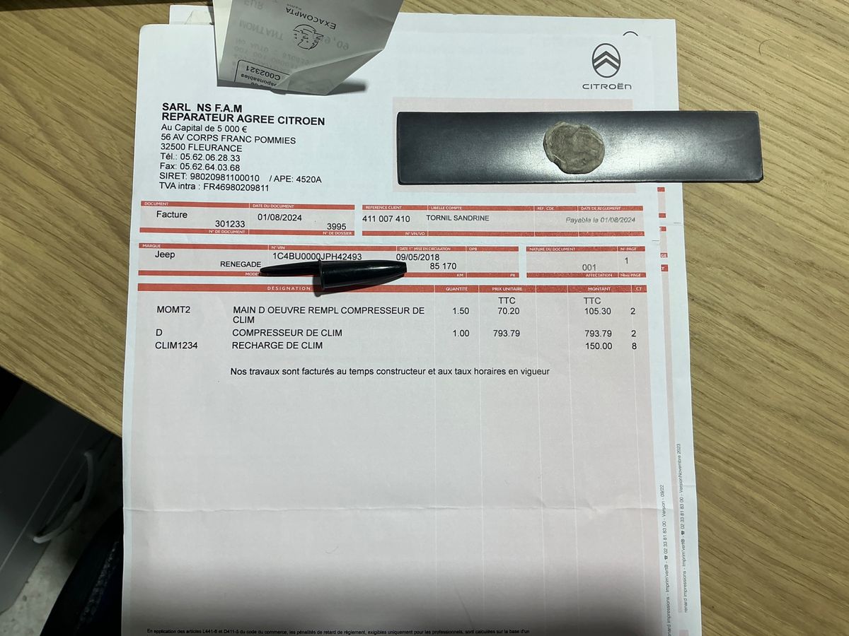 Jeep Renegade 2018 — photo 29
