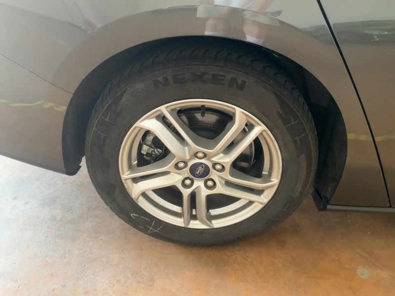 Ford Focus 1.5 TDCi EcoBlue Business 2019 – снимка 9