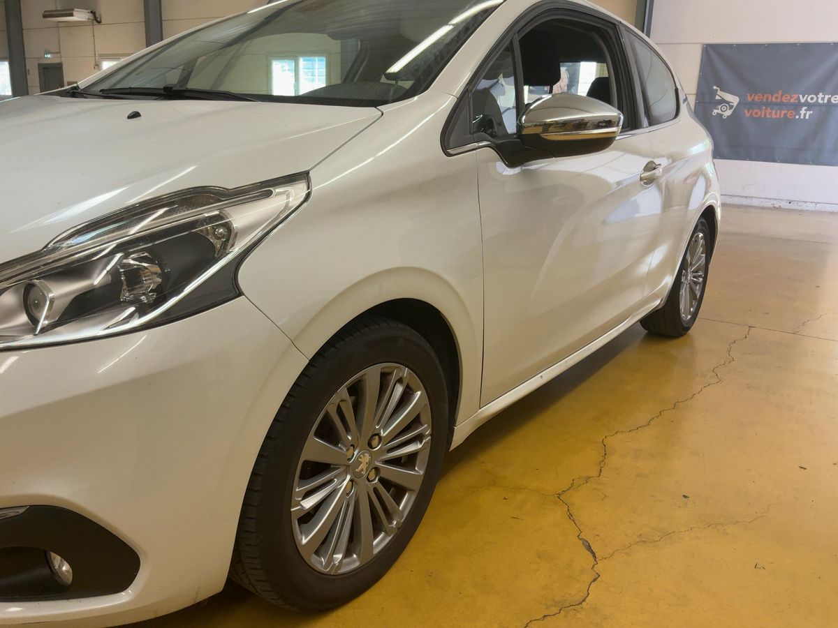 Peugeot 208 1.2 VTi Allure